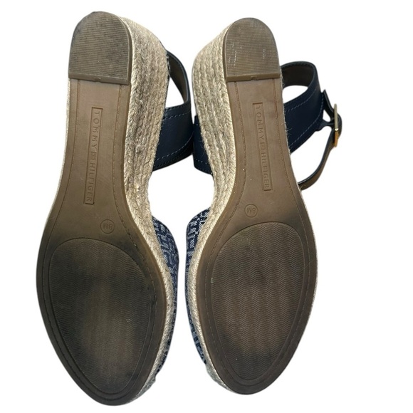 Tommy Hilfiger Women's Nilsa Sandal Blue Size 8 - Picture 5 of 5